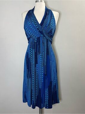 Calvin Klein Dress Size 6 NWT Blue Halter Wrap Knee Length Printed